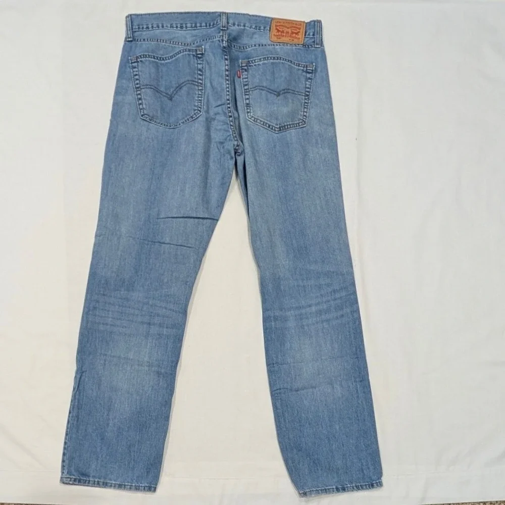 Levis levi 559